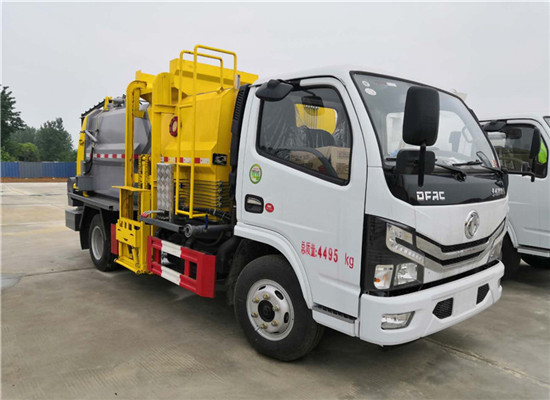 程力國六餐廚垃圾車可上藍牌