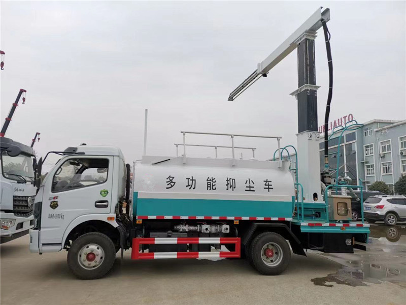 鐵路多功能抑塵車(chē)防疫消毒兩不誤