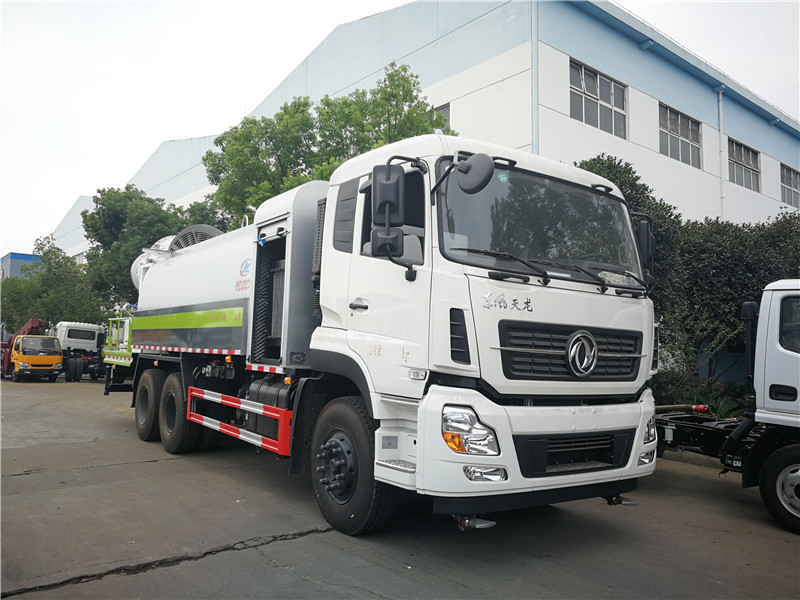 東風(fēng)天錦抑塵車射程可達(dá)28米，調(diào)直沖狀、大雨、中雨、毛毛雨