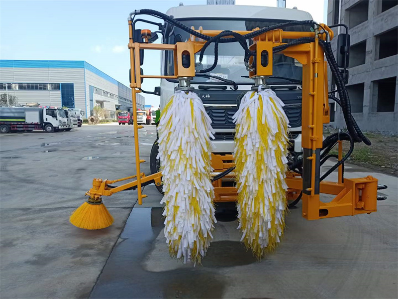 國六天錦城市護欄清洗車