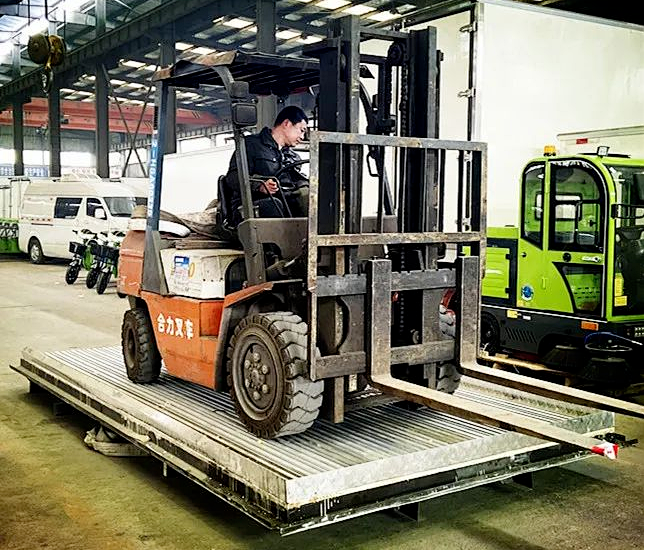 技術創新：真發泡聚氨酯冷藏車，一車能頂兩車用----程力輕量化技術創新打造聚冷王高端冷鏈物流專用車降溫快保溫長油耗低效益高