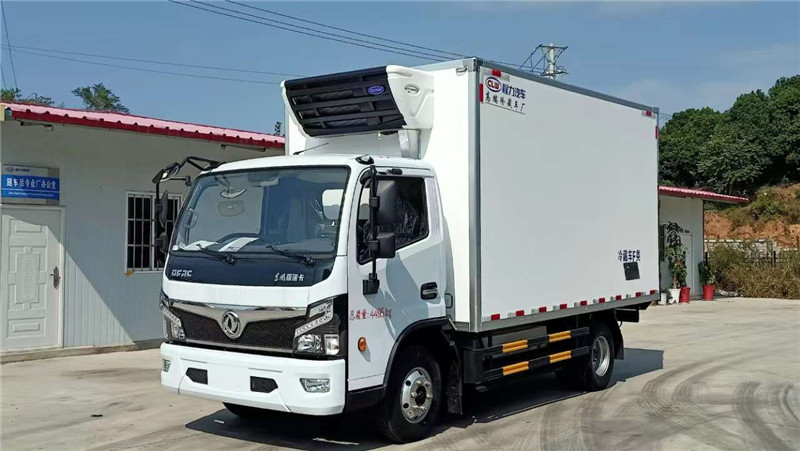 東風福瑞卡混動新能源4.2米綠牌冷藏車