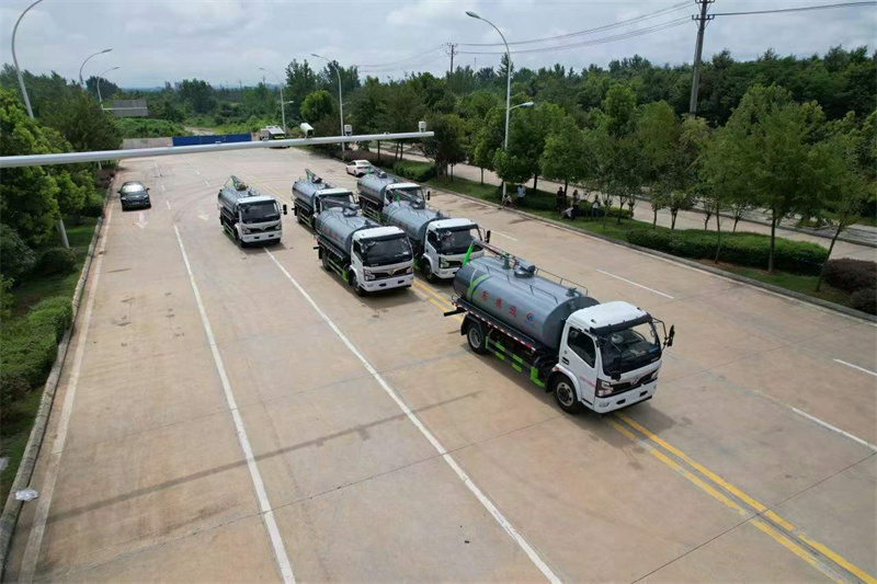 東風福瑞卡9方吸糞車批量發往山西