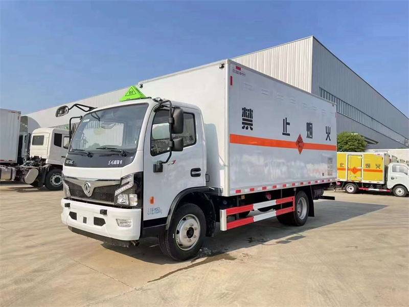 東風(fēng)福瑞卡5.15米爆破器材運(yùn)輸車